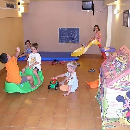 Athene (adults Only) 3* יורט דה מאר