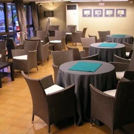 Athene (adults Only) Hotell 3*